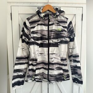 THE NORTH FACE EUC Women’s light weight jacket white and black. Size small.